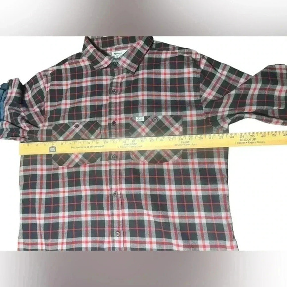 In-N-Out Burger Flannel Button Down Shirt Men’s Size XL Red Black Gray Plaid - Picture 3 of 8